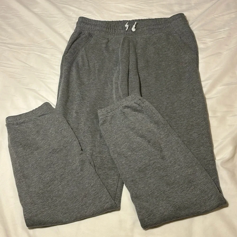 Old Navy Gender-Neutral Sweatpants Gray with Pockets size XXL (18)